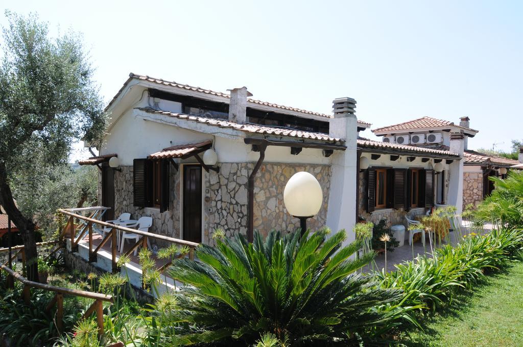 Апарт отель Relais Il Frantoio Масса-Лубренсе Экстерьер фото