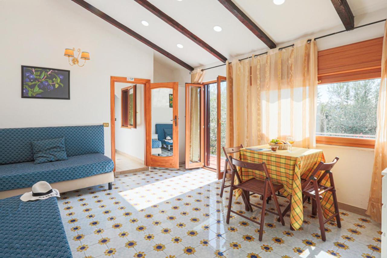 Апарт отель Relais Il Frantoio Масса-Лубренсе Экстерьер фото