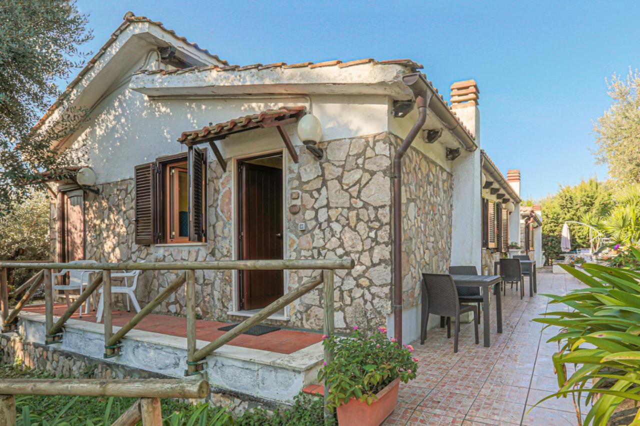 Апарт отель Relais Il Frantoio Масса-Лубренсе Экстерьер фото
