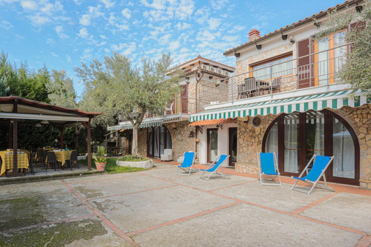 Апарт отель Relais Il Frantoio Масса-Лубренсе Экстерьер фото